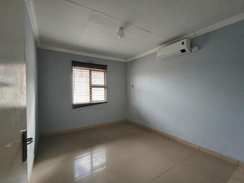 6 Bedroom Property for Sale in Mthata Eastern Cape